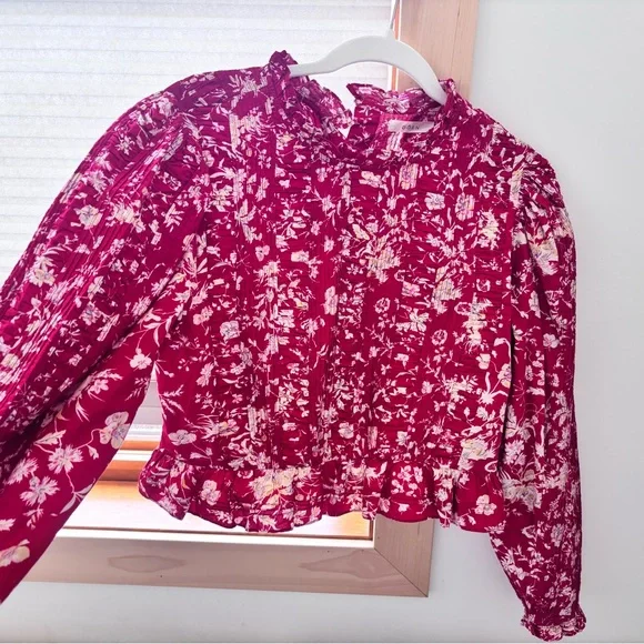 Doen Red Floral Blouse - Picture 2 of 3